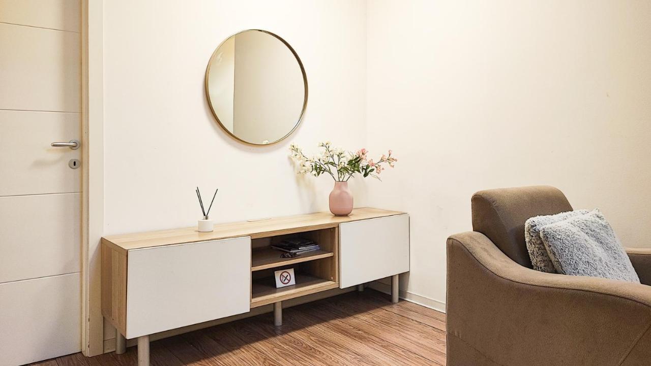 Filinhome Papa Suite 2 Novi Sad Buitenkant foto