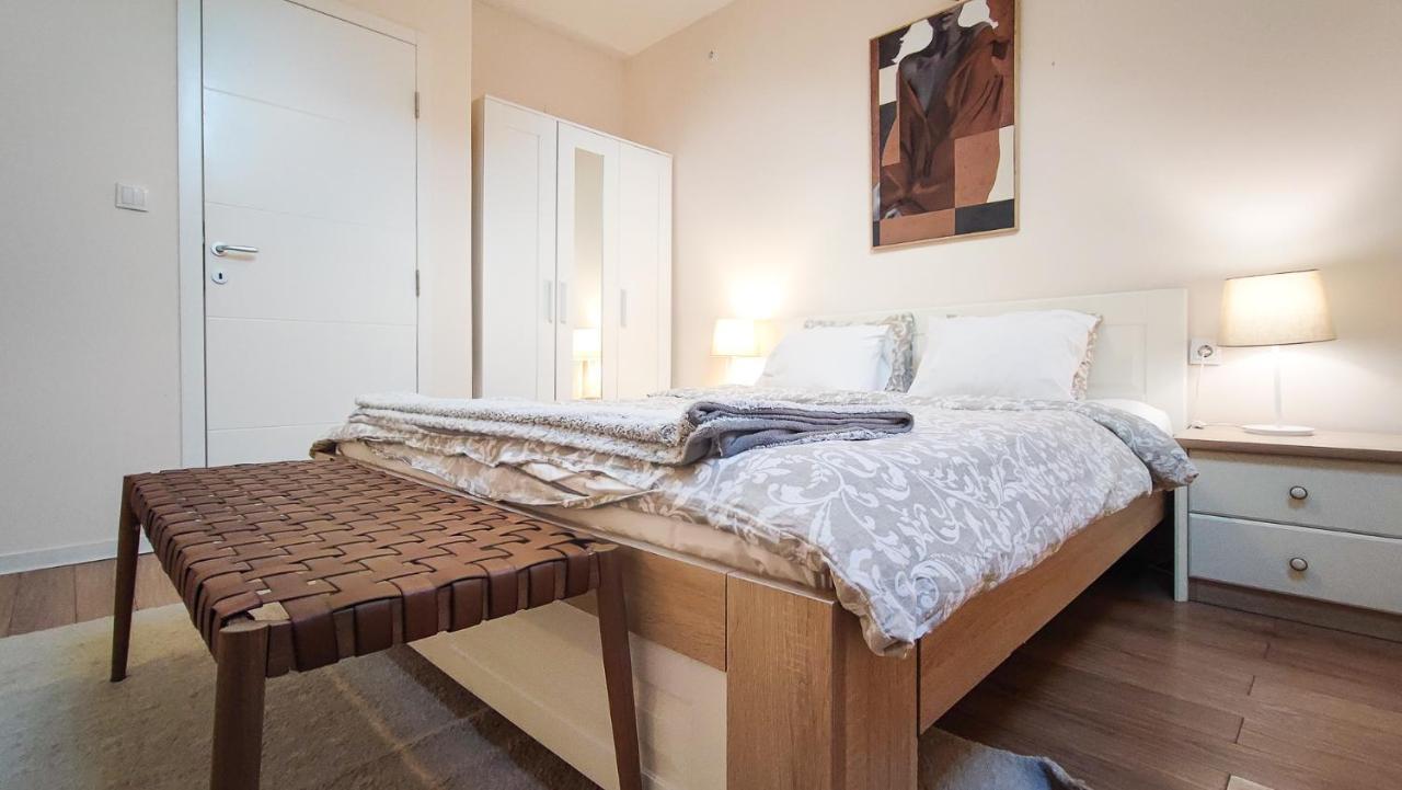 Filinhome Papa Suite 2 Novi Sad Buitenkant foto
